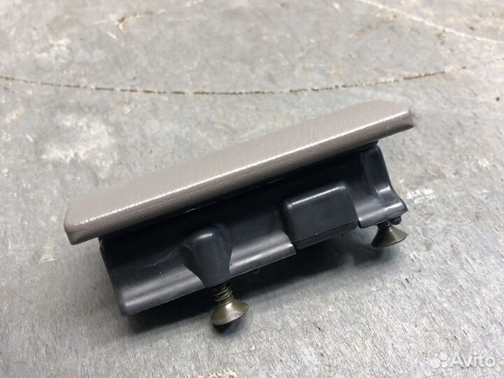 Ручка бардачка Cube Z10