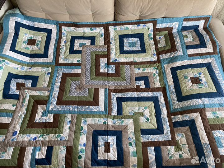 Лоскутное одеяло ручной работы