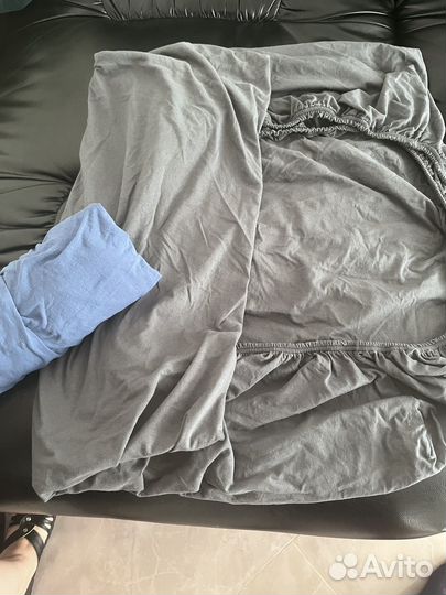 Простынь на резинке 140 200