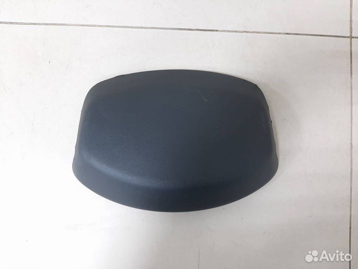 Обшивка двери багажника Skoda Rapid 2012-2020