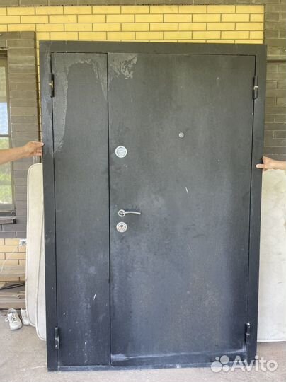 Дверь входная металлическая уличная