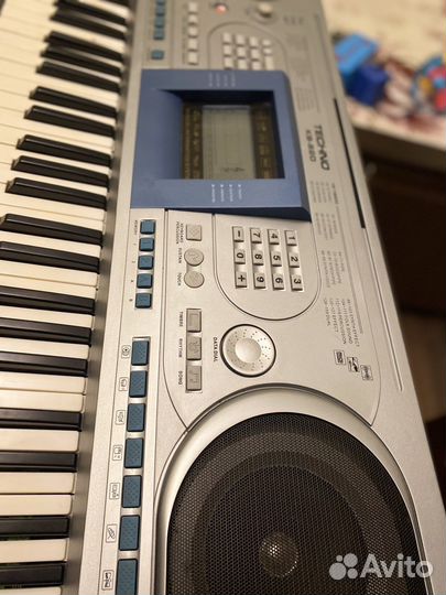 Синтезатор techno