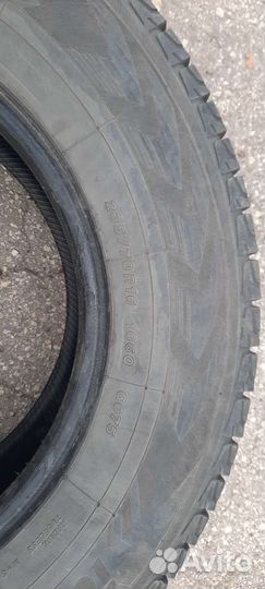 Yokohama 104ZR 235/70 R16
