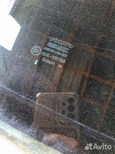 Стекло двери задний Volvo S80