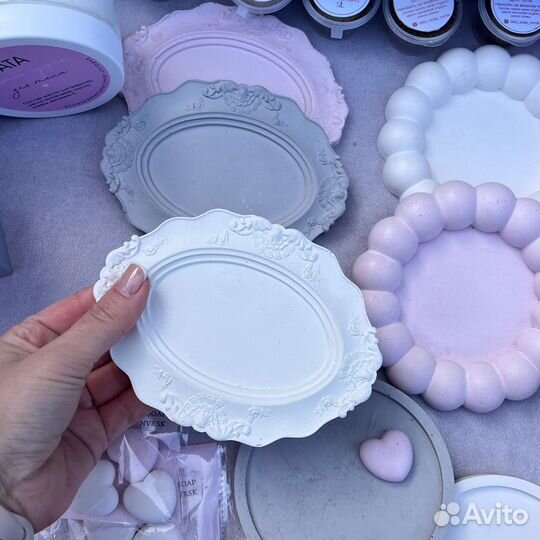 Подставки из гипса