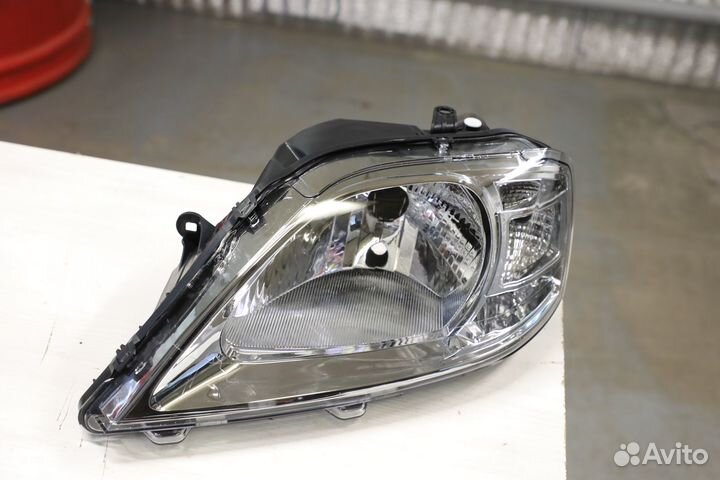 Фара левая Лада Ларгус LADA Largus новая