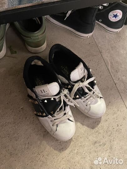 Кроссовки valentino