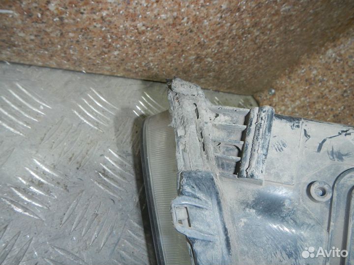 Фара правая, Toyota (Тойота) -RAV4 (00-05)