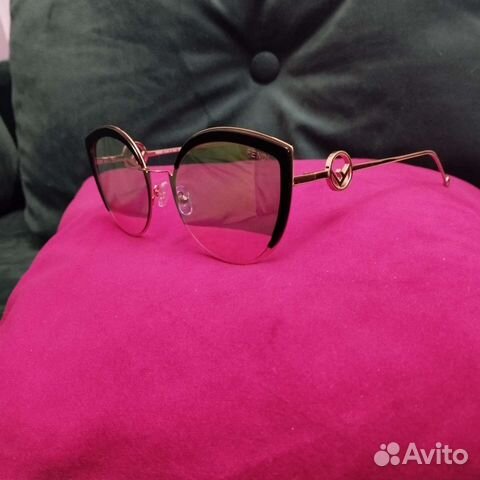 Солнцезащитные очки