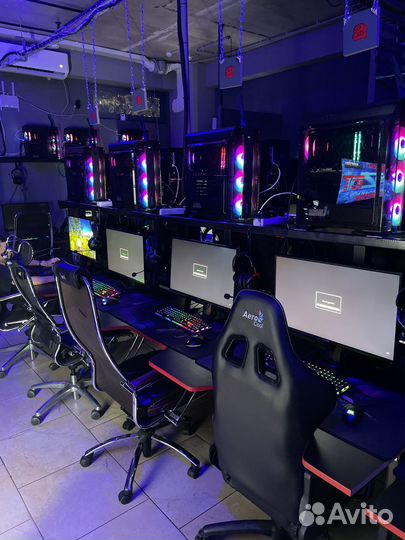 Компьютерный стол