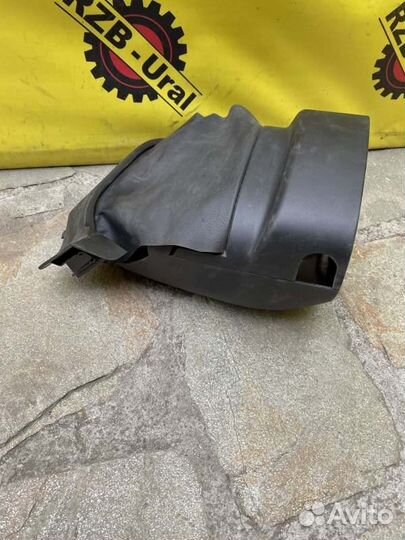 Кожух рулевой колонки левый Ford Focus 3 хэтчбек