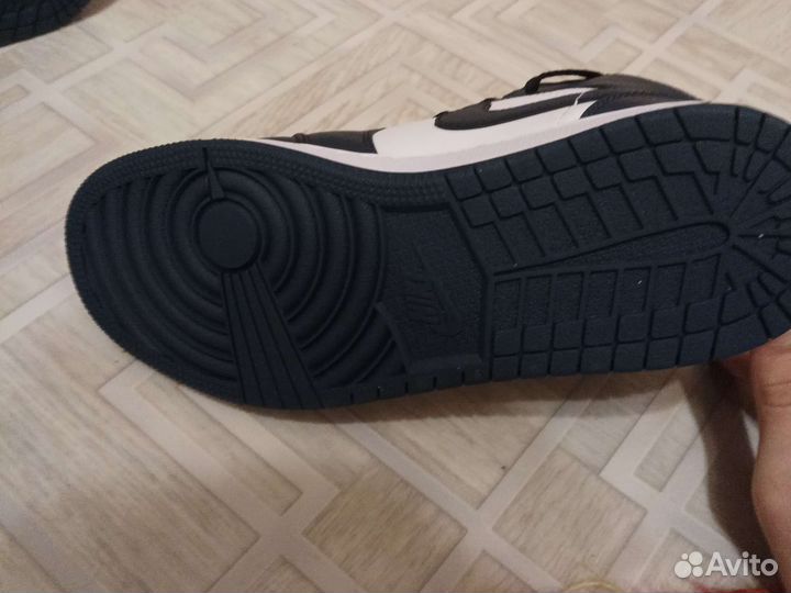 Кроссовки Найк джорданы