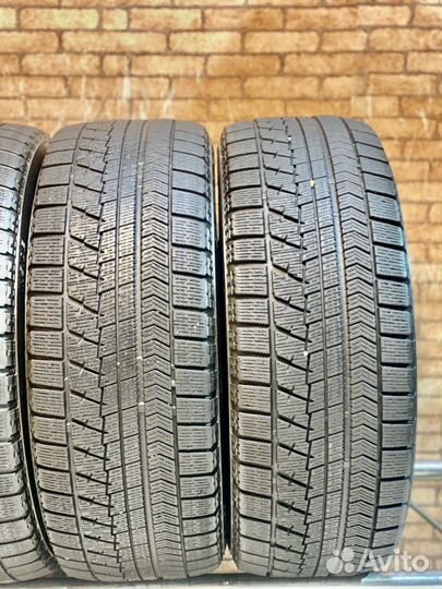 Bridgestone Blizzak VRX 225/55 R17 97S
