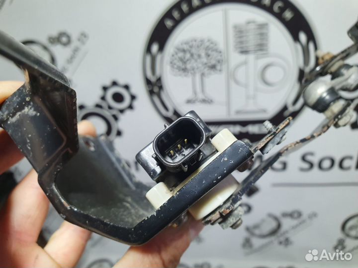 Датчик уровня подвески задний для Lexus IS250