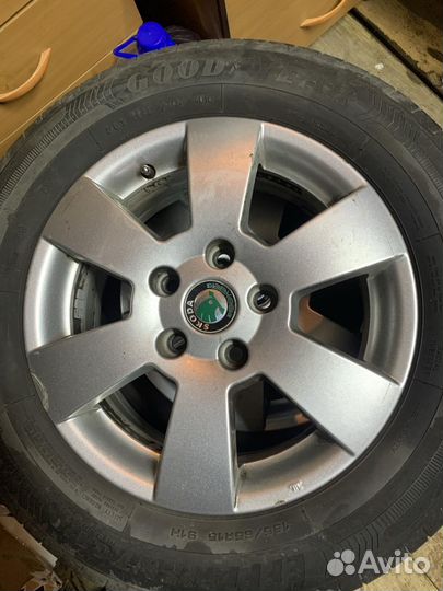 Комплект летних колес на литых дисках