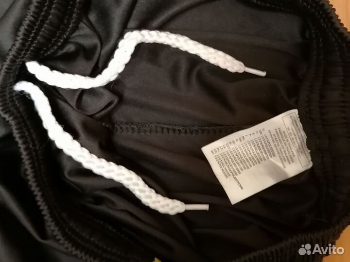 Мужские Футбольные Шорты Ювентус. Размер 48 -50