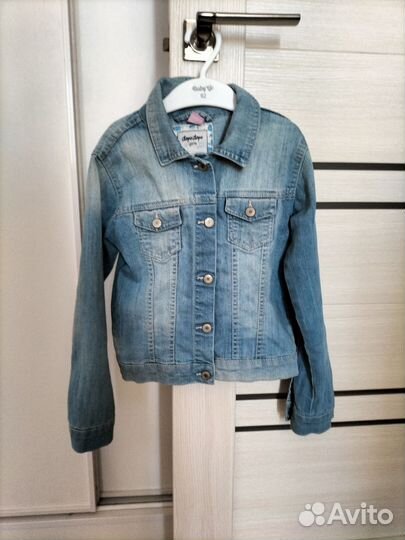 Джинсовая куртка для девочки