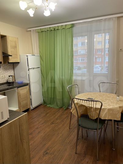 2-к. квартира, 62 м², 1/12 эт.