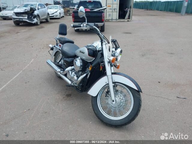2004 honda VT750 CA