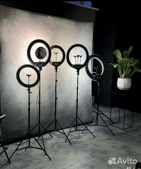 Кольцевая лампа со штативом