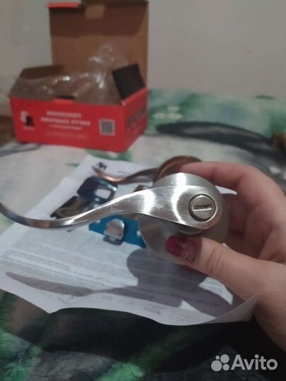 Дверная ручка межкомнатная с защёлкой