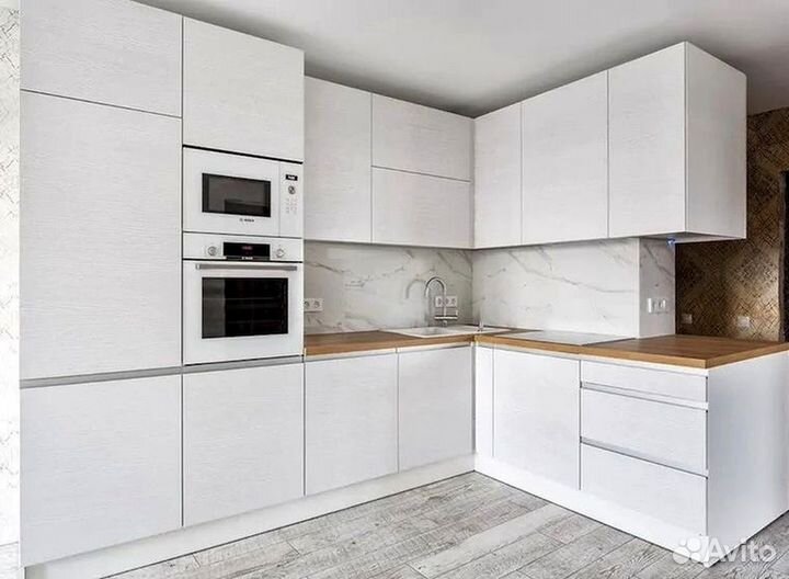 Кухня новая