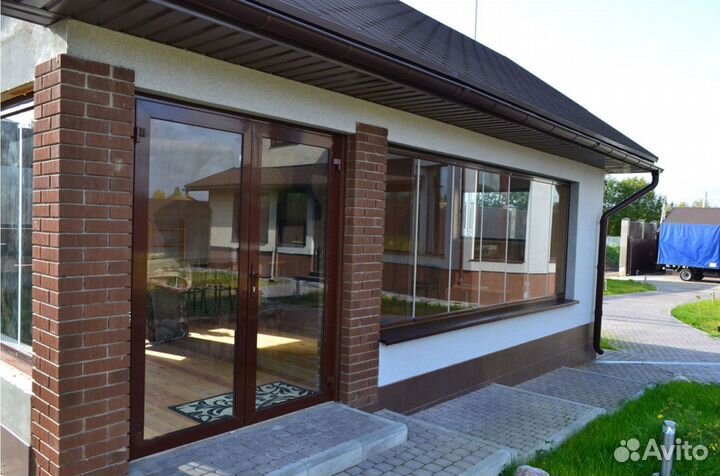 Дверь пластиковая