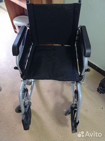 Инвалидная коляска складная бу