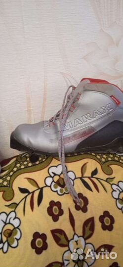 Лыжные ботинки