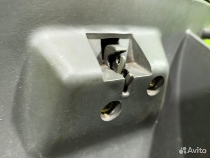 Бардачок Kia Spectra седан S6D 2007