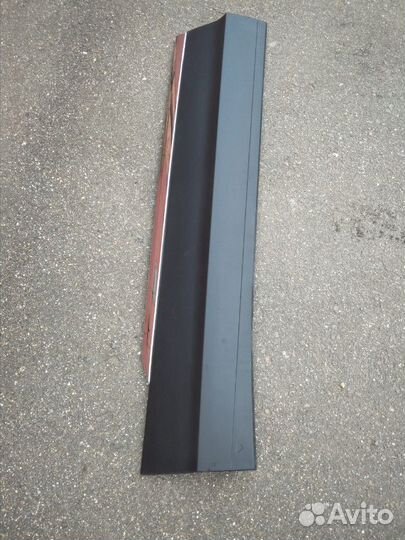 Накладка передней левой двери Фольксваген Тигуан 2