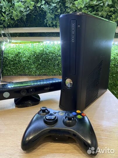 Xbox 360 с кинектом