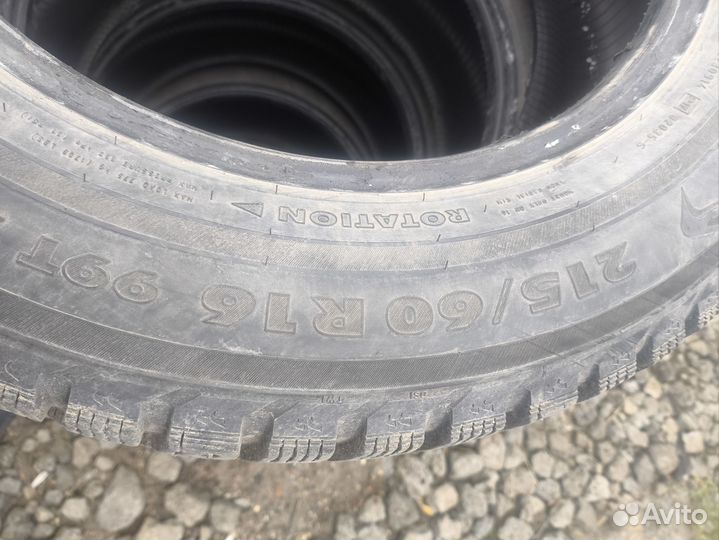 Nokian Tyres Hakkapeliitta 5 215/60 R16 26M