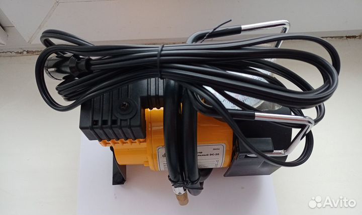 Компрессор автомобильный Denzel DC-20 + манометр