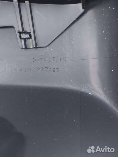 Накладка заднего бампера Mitsubishi l200 (новая)