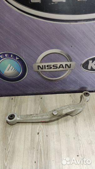 Рычаг подвески Nissan qashqai J10 Лев