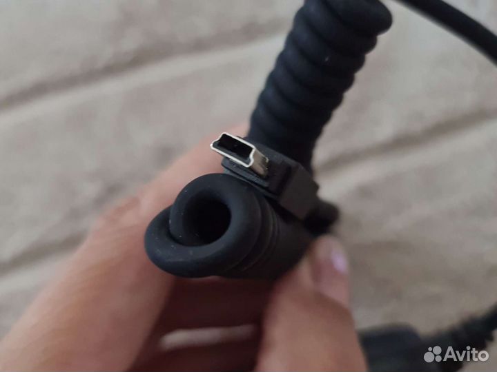 Зарядное устройство в прикуриватель авто мини usb