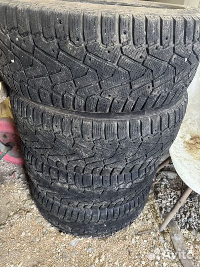 Pirelli Ice Zero 2 245/45 R19 102T