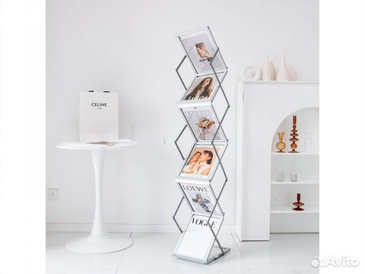 Буклетница - стойка, чемодан загзаг