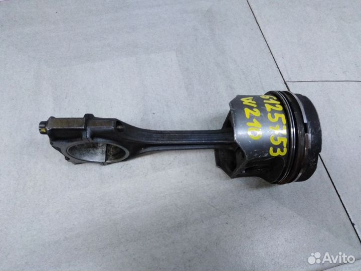 Поршень с шатуном Мерседес