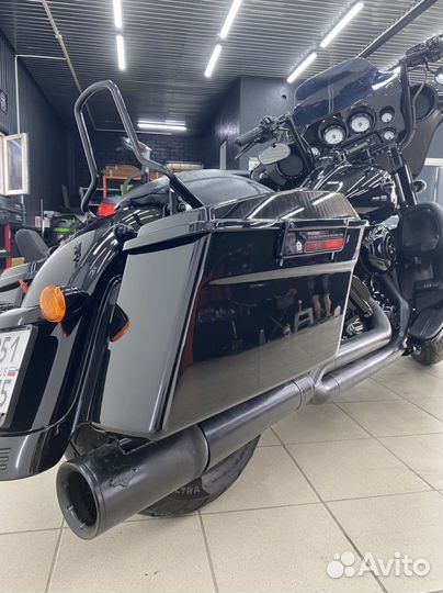 Harley Davidson Street Glide Black