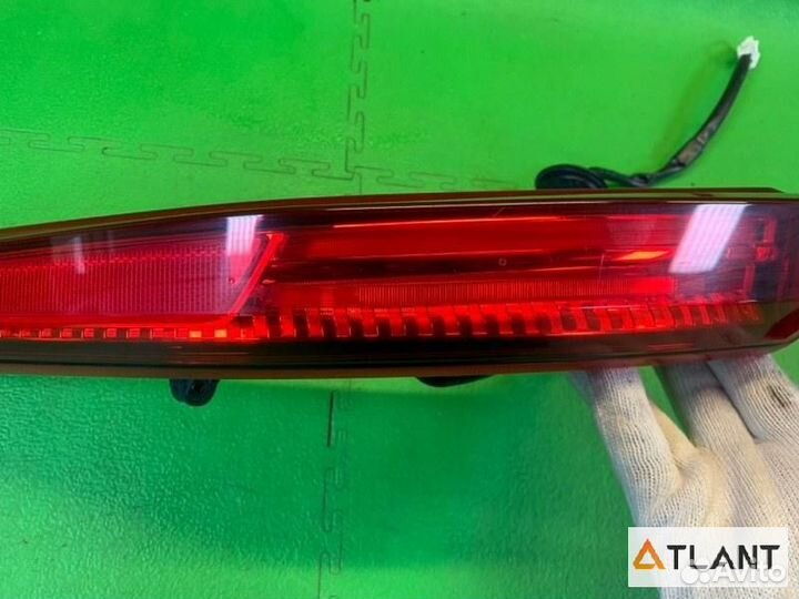 Стоп-сигнал задний левый toyota harrier