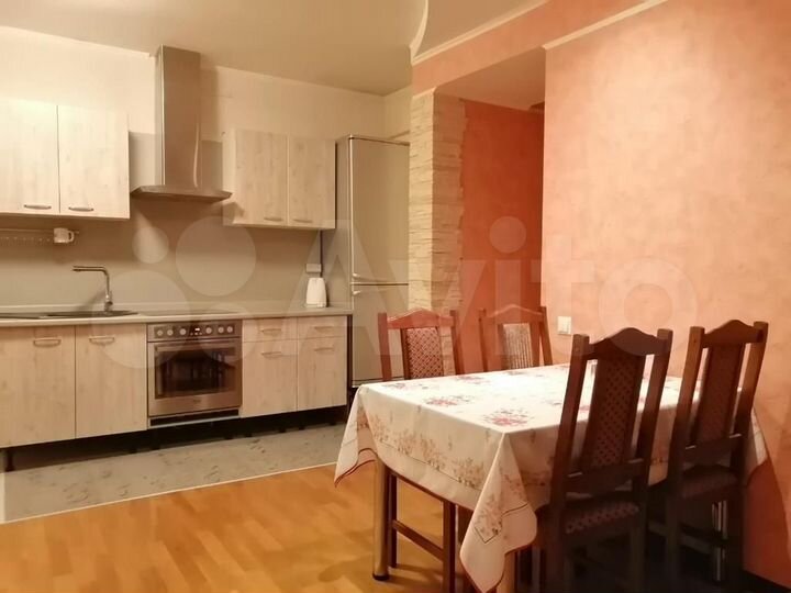 3-к. квартира, 72 м², 2/15 эт.