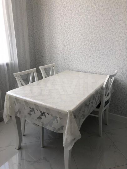 1-к. квартира, 42 м², 3/9 эт.