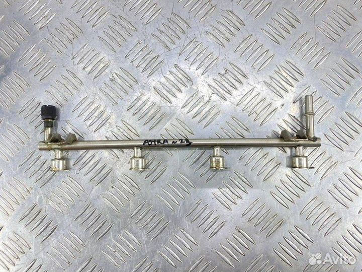 Топливная рейка Opel Astra H 1.8 Z18XER 2008