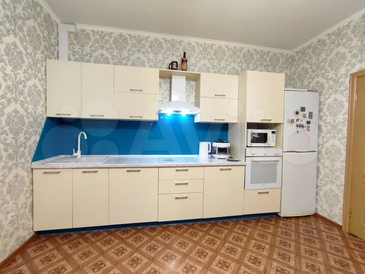 2-к. квартира, 64,5 м², 3/10 эт.