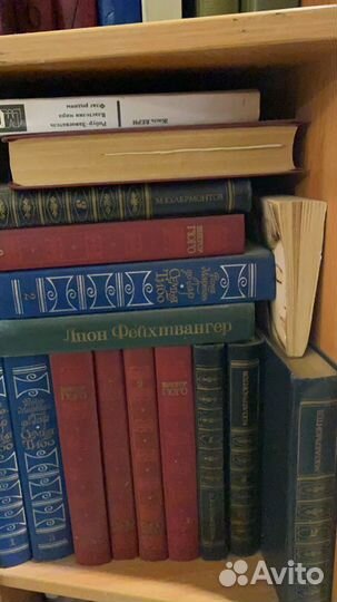 Предлагаю приобрести книги, цена договорная