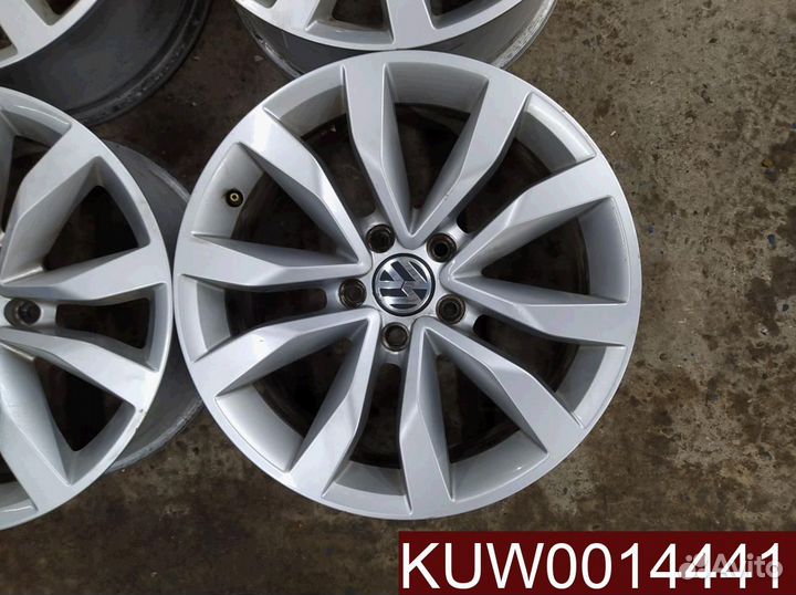 Диски R17 Volkswagen Beetle, Tiguan Б/у оригинал