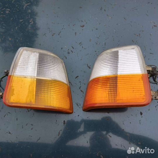 Поворотник Левый Правый Вольво 940