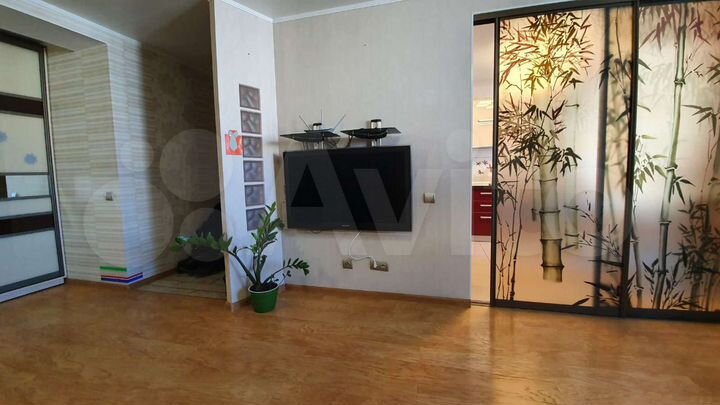 3-к. квартира, 74 м², 8/9 эт.